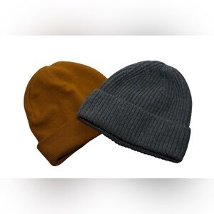 Set of Beanies